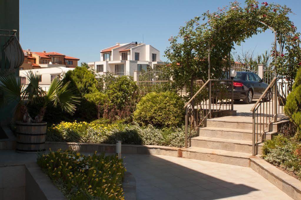 Aparthotel Gardenia Vacation Settlement Sozopol Exteriér fotografie
