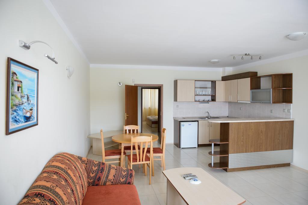 Aparthotel Gardenia Vacation Settlement Sozopol Pokoj fotografie